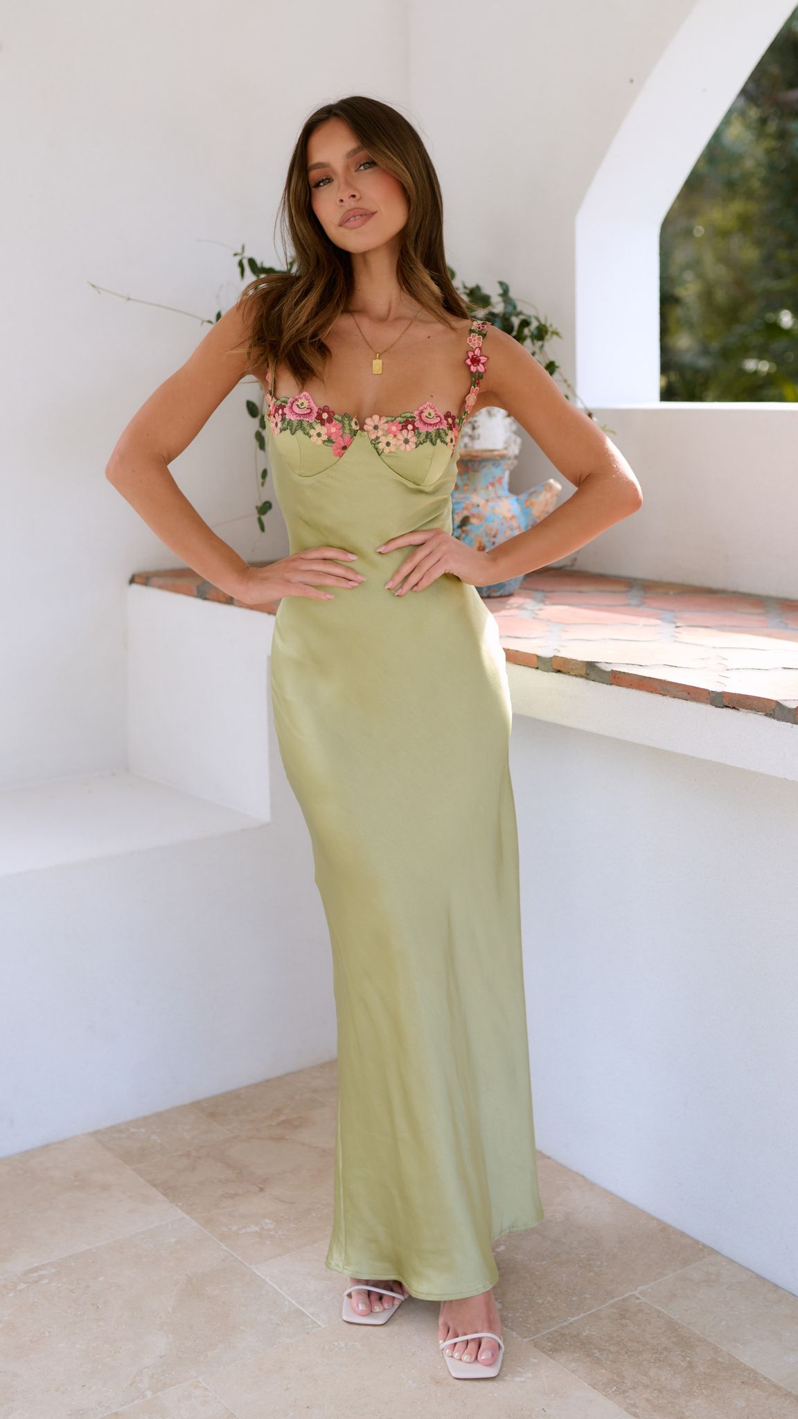Women's Floral Elegant Embroidered Dress | Maxi | Avelynne™ Back