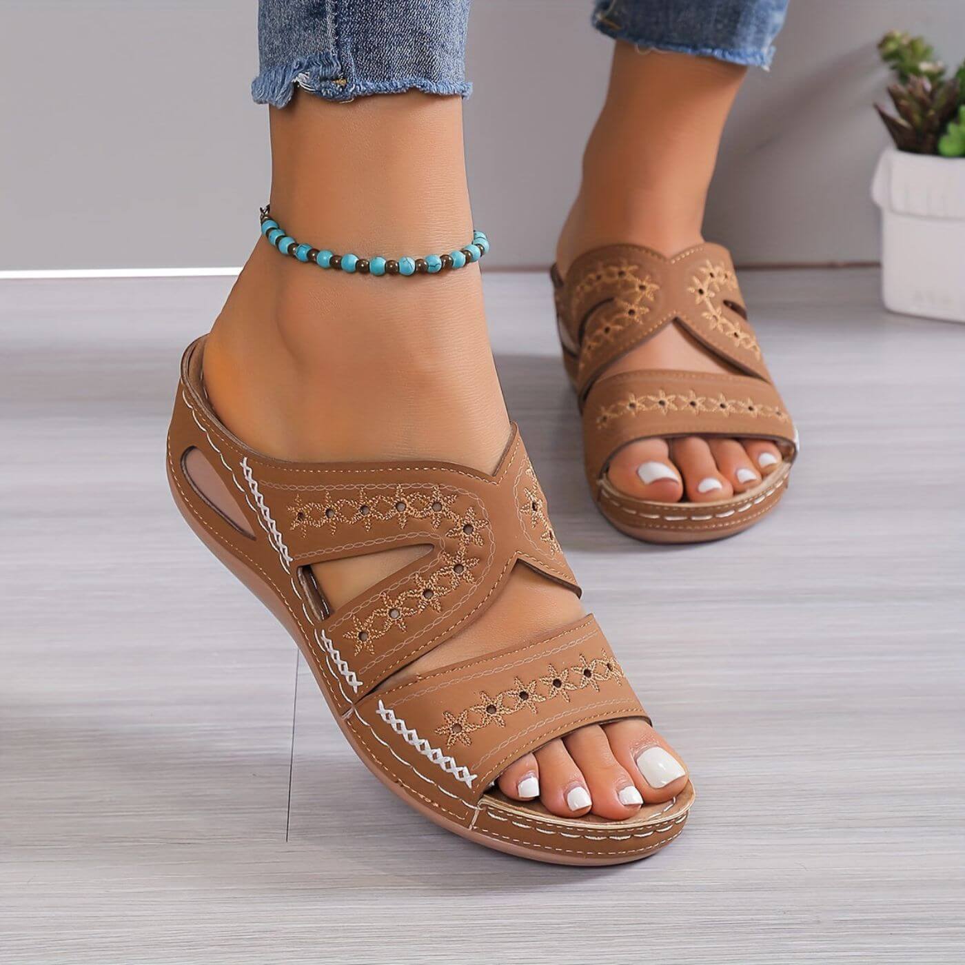 Sandals Women's Slip-Resistant Orthopedic | Veloria™ Lifestyle