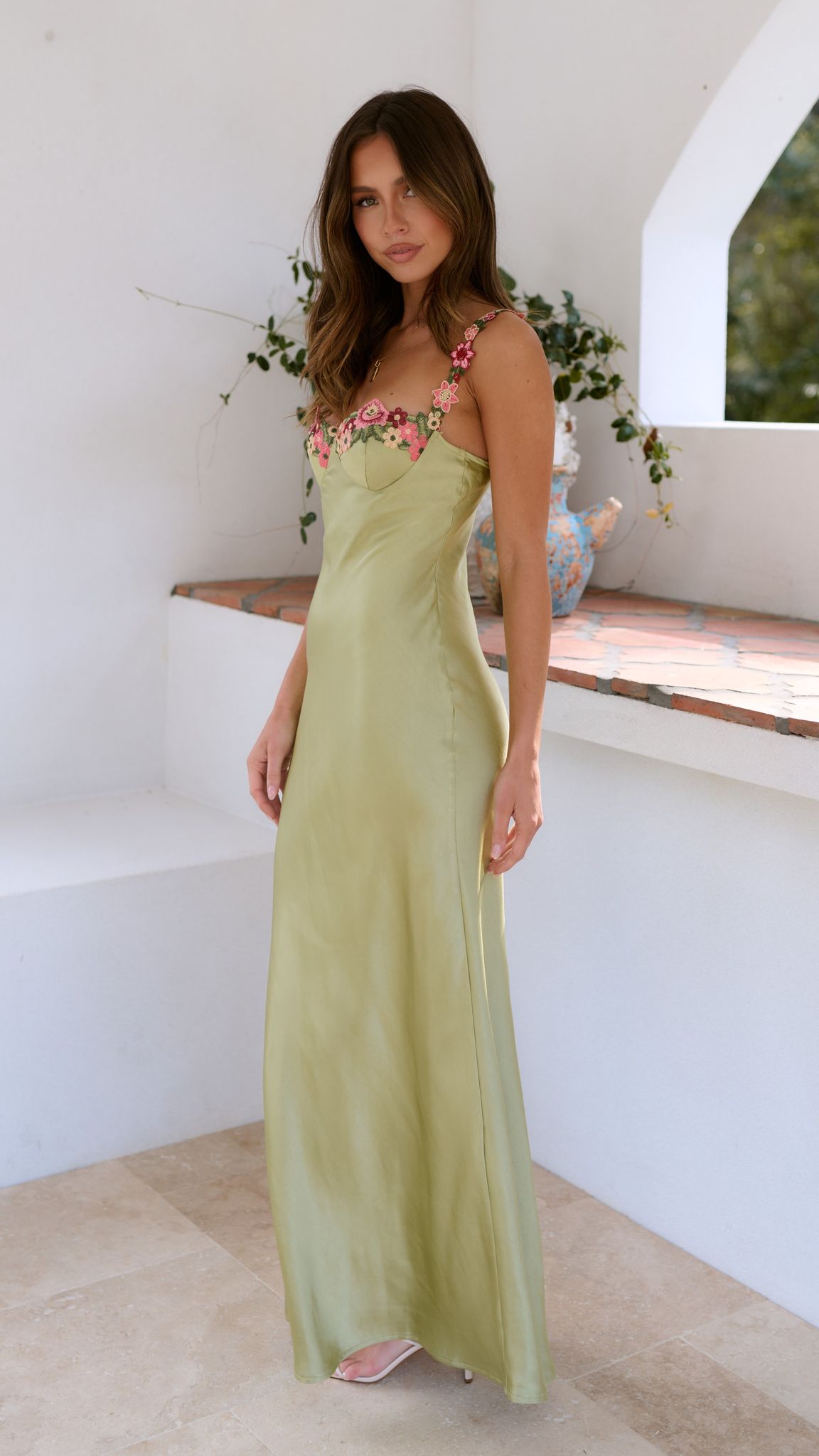Women's Floral Elegant Embroidered Dress | Maxi | Avelynne™ Detail