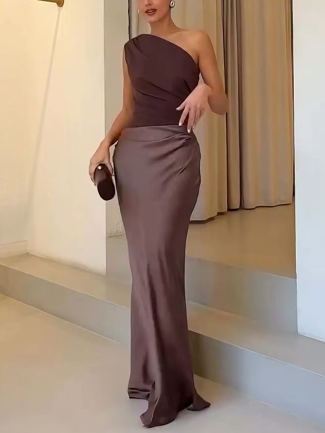 Women's Elegant Pleated Party Maxi Dress | Rivienne™ Close Up