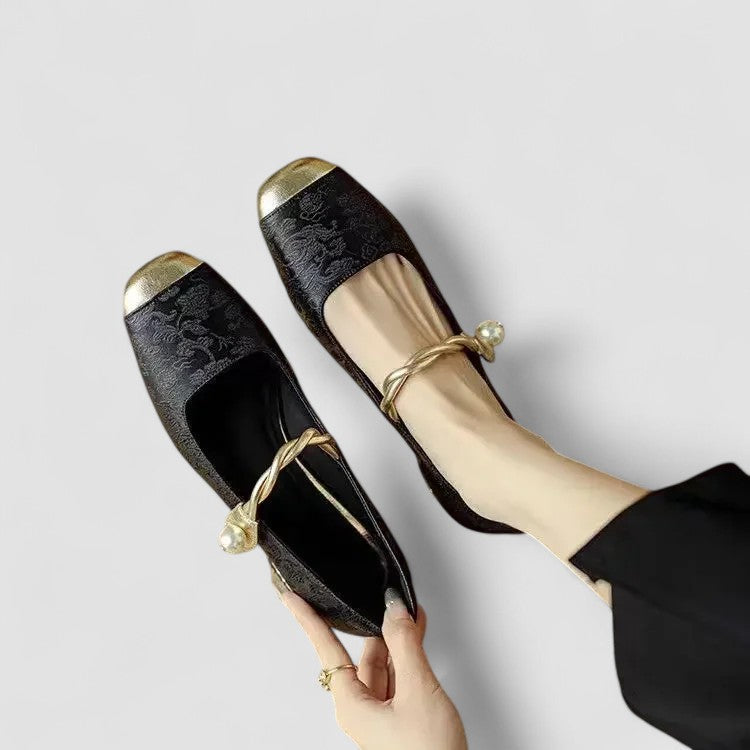 Women's Orthopedic Mary Jane Shoes | Velora™ Angle